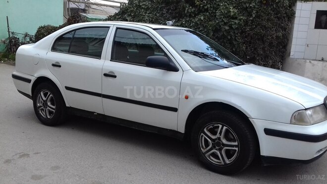 Skoda Octavia 1999, 265,851 km - 1.6 l - Bakı