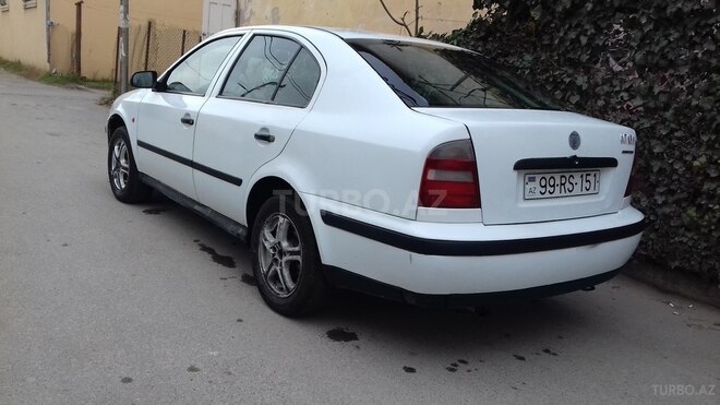 Skoda Octavia 1999, 265,851 km - 1.6 l - Bakı