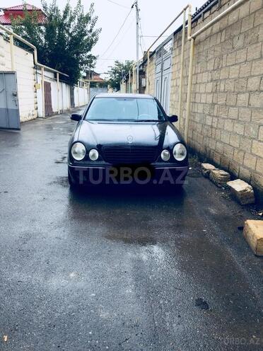 Mercedes E 240 2000, 223,000 km - 2.6 l - Bakı