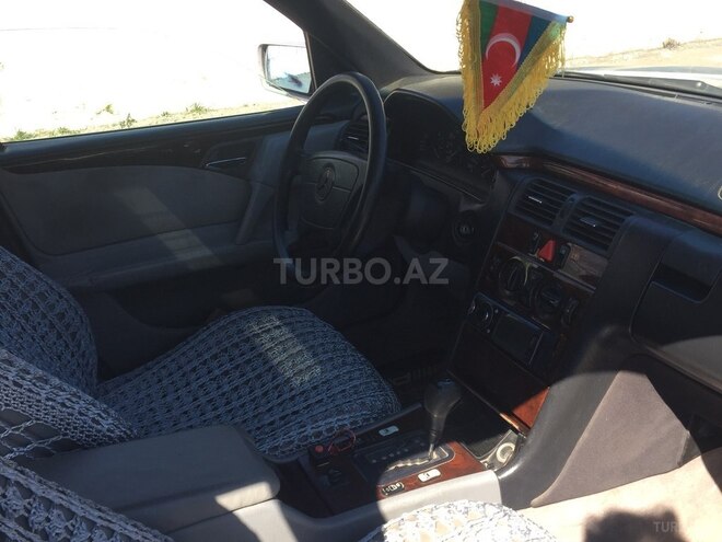 Mercedes E 200 1996, 700,000 km - 2.0 l - Şamaxı