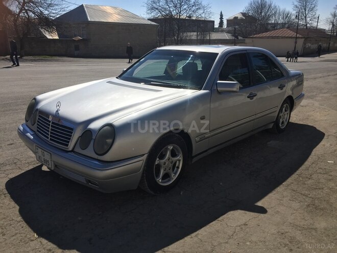 Mercedes E 200 1996, 700,000 km - 2.0 l - Şamaxı