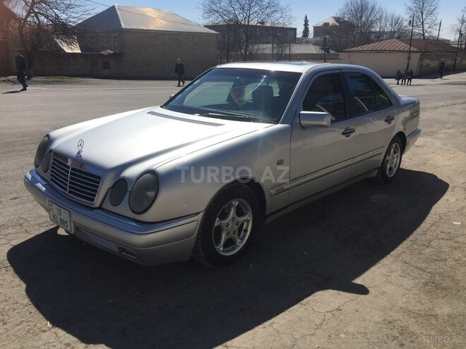 Mercedes E 200 1996, 700,000 km - 2.0 l - Şamaxı
