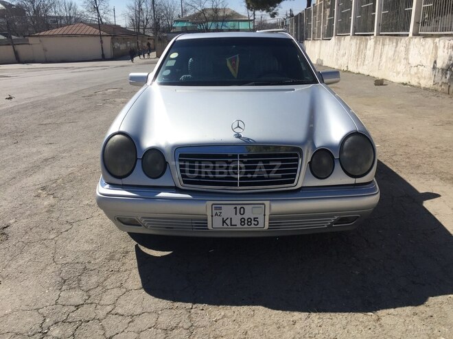 Mercedes E 200 1996, 700,000 km - 2.0 l - Şamaxı
