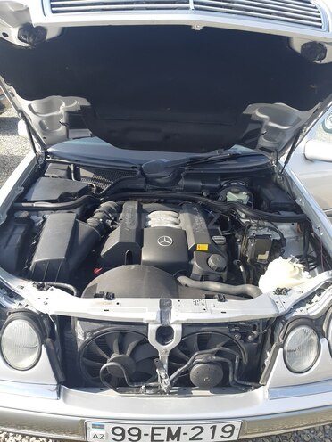Mercedes E 240 1998, 245,144 km - 2.4 л - Şirvan