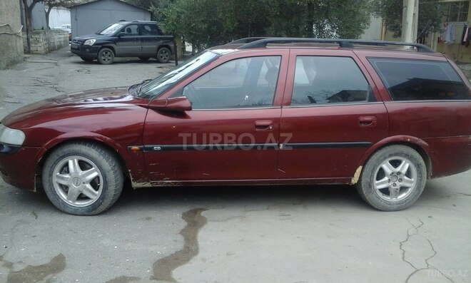 Opel Vectra 1998, 135,000 km - 2.0 l - Sumqayıt