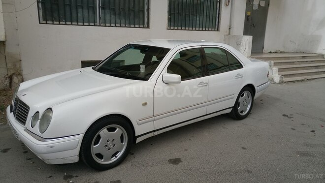Mercedes E 280 1999, 331,000 km - 2.8 l - Bakı