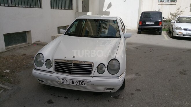 Mercedes E 280 1999, 331,000 km - 2.8 l - Bakı