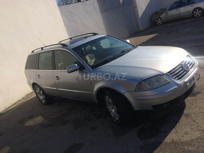 Volkswagen Passat 2001, 285,236 km - 2.5 l - Bakı