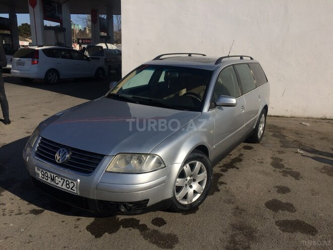 Volkswagen Passat 2001, 285,236 km - 2.5 l - Bakı