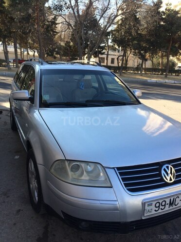 Volkswagen Passat 2001, 285,236 km - 2.5 l - Bakı