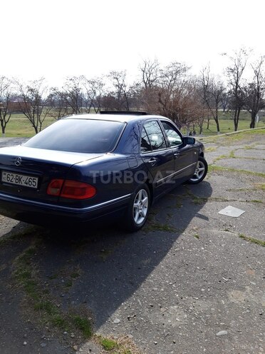 Mercedes E 240 1998, 340,335 km - 2.4 l - Zaqatala