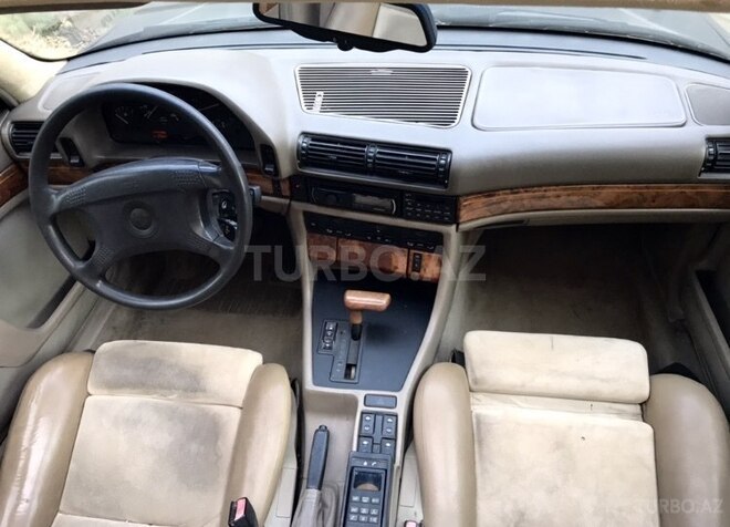 BMW 740 1993, 345,000 km - 4.0 l - Bakı