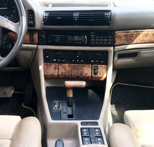 BMW 740 1993, 345,000 km - 4.0 l - Bakı