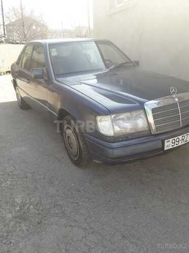 Mercedes E 250 1990, 302,000 km - 2.5 л - Bakı