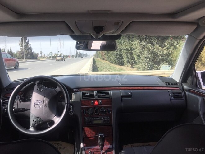 Mercedes E 200 2000, 223,000 km - 2.0 l - Gəncə