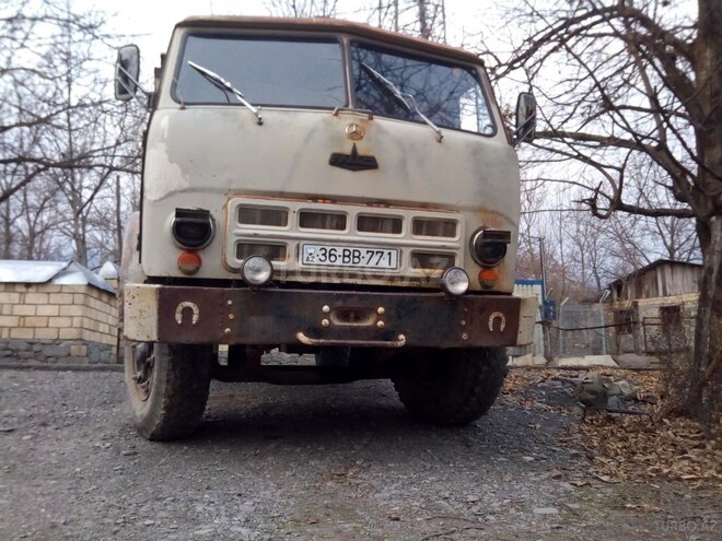 MAZ 5549 1979, 400,000 km - 4.2 l - Qəbələ