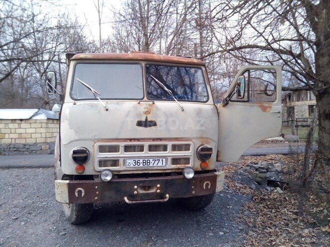 MAZ 5549 1979, 400,000 km - 4.2 l - Qəbələ