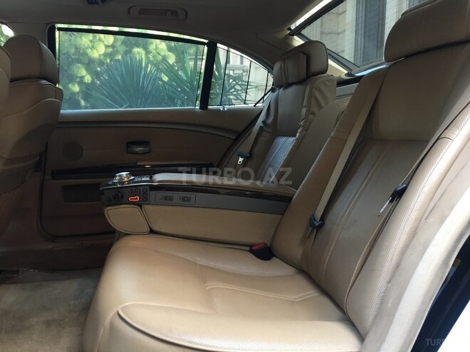 BMW 745 2004, 200,000 km - 4.5 л - Bakı