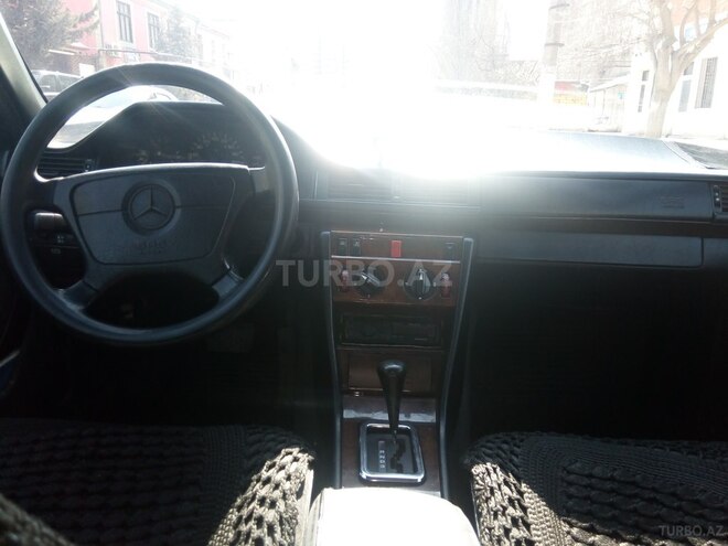 Mercedes E 300 1994, 500,568 km - 3.0 l - Bakı