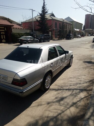 Mercedes E 300 1994, 500,568 km - 3.0 l - Bakı