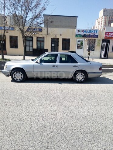 Mercedes E 300 1994, 500,568 km - 3.0 l - Bakı