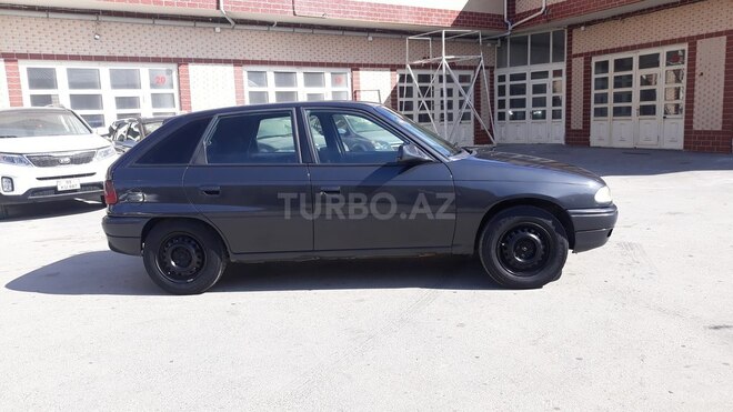 Opel Astra 1996, 355,856 km - 1.8 l - Bakı
