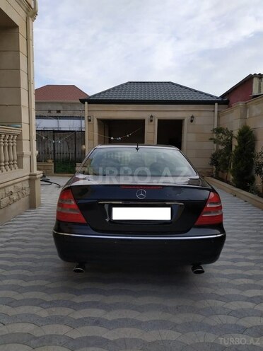 Mercedes E 240 2002, 180,000 km - 2.6 l - Bakı