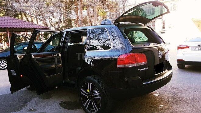 Volkswagen Touareg 2003, 298,000 km - 3.2 л - Bakı