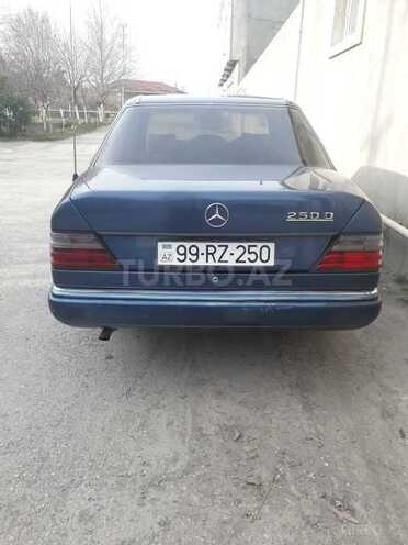 Mercedes E 250 1991, 302,000 km - 2.5 л - Bakı