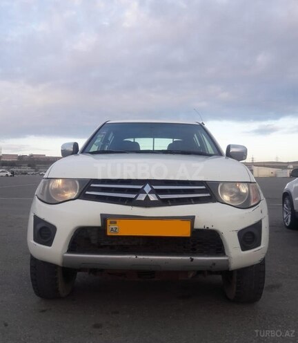 Mitsubishi L200 2010, 436,000 km - 2.5 l - Bakı