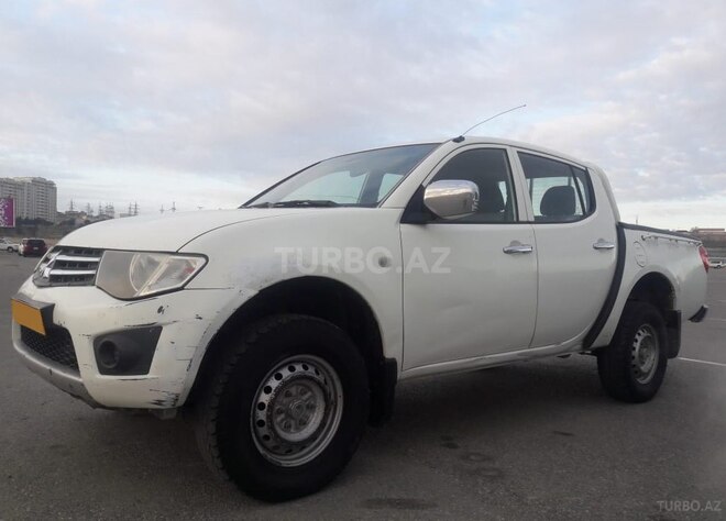 Mitsubishi L200 2010, 436,000 km - 2.5 l - Bakı