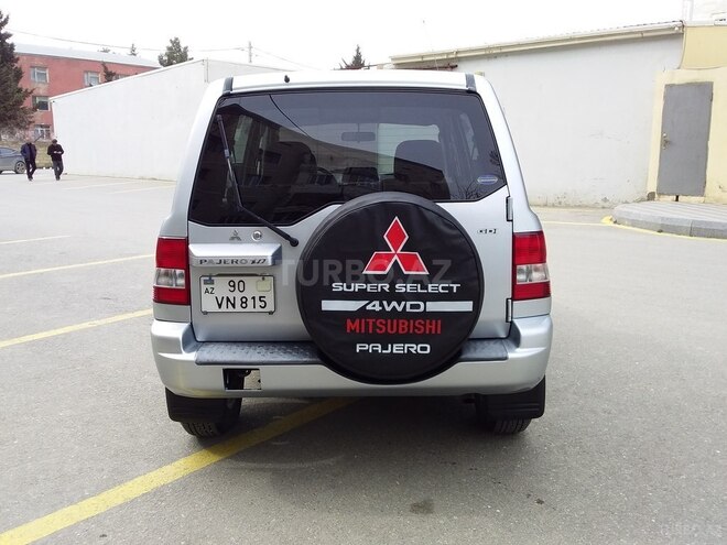 Mitsubishi Pajero io 2003, 235,056 km - 2.0 л - Sumqayıt