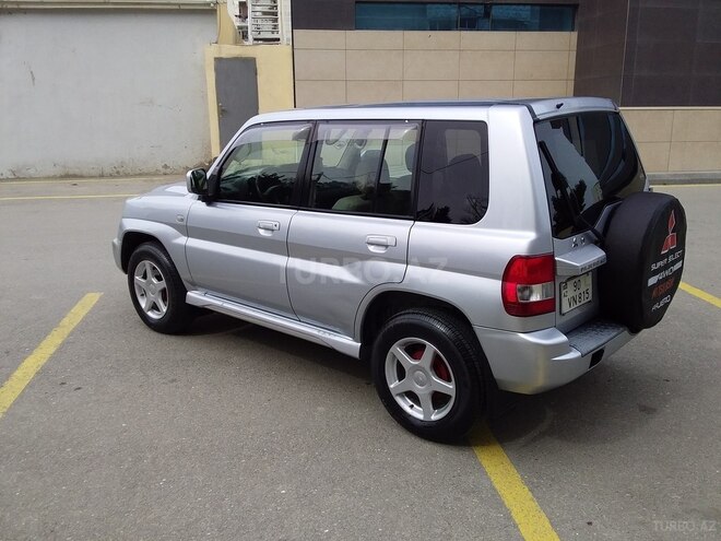 Mitsubishi Pajero io 2003, 235,056 km - 2.0 л - Sumqayıt