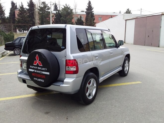 Mitsubishi Pajero io 2003, 235,056 km - 2.0 л - Sumqayıt