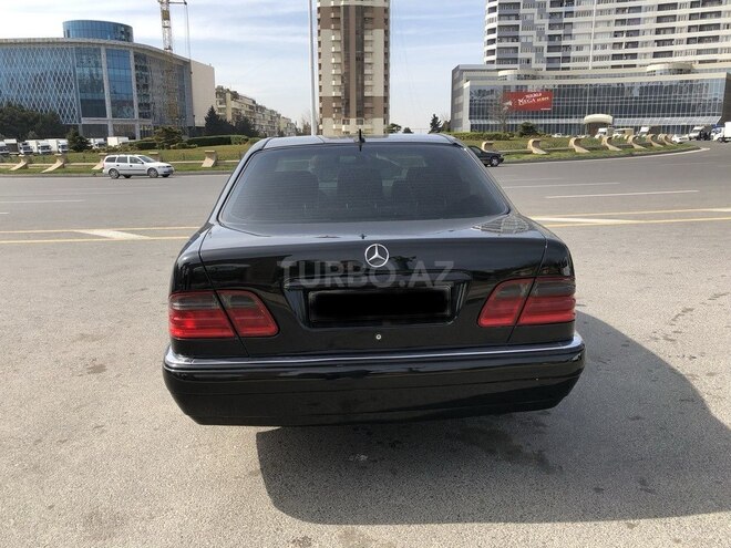 Mercedes E 240 1999, 243,000 km - 2.4 л - Bakı