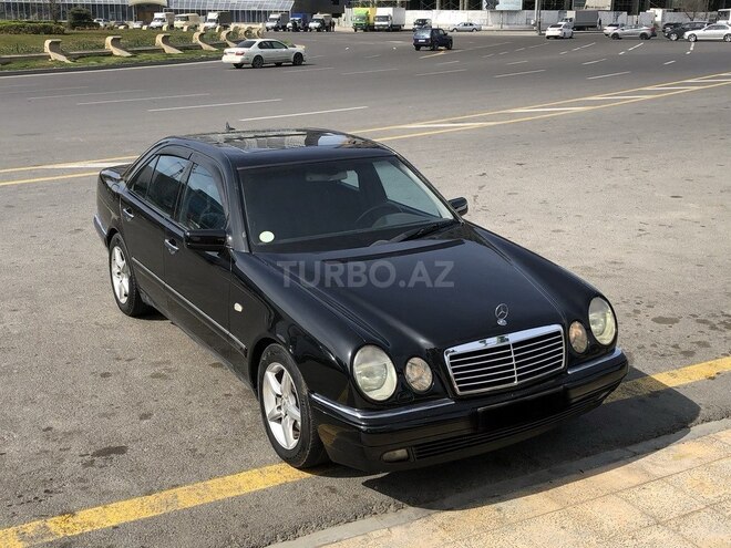 Mercedes E 240 1999, 243,000 km - 2.4 л - Bakı