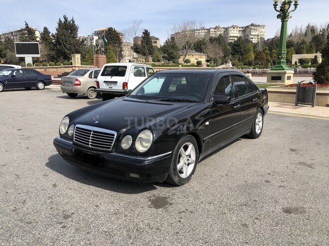 Mercedes E 240 1999, 243,000 km - 2.4 л - Bakı