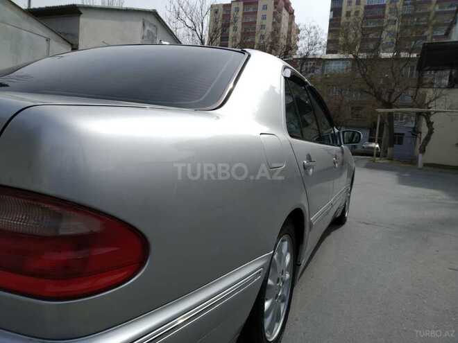 Mercedes E 270 2001, 293,524 km - 2.7 l - Bakı