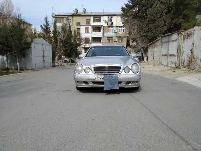 Mercedes E 270 2001, 293,524 km - 2.7 l - Bakı