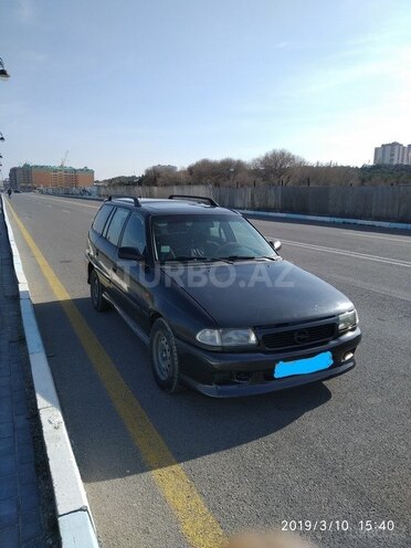 Opel Astra 1997, 213,000 km - 1.8 l - Sumqayıt