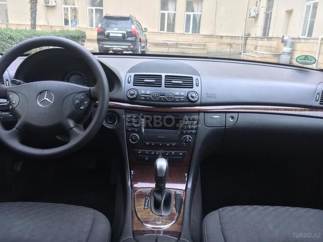 Mercedes E 220 2005, 245,600 km - 2.2 l - Bakı