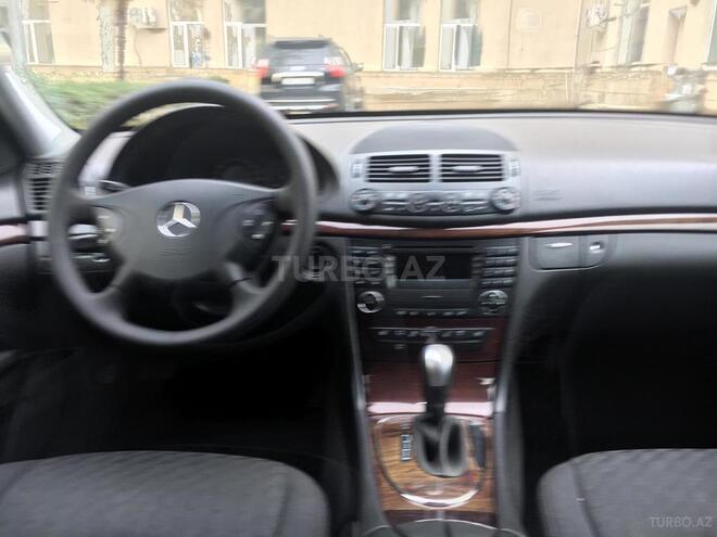 Mercedes E 220 2005, 245,600 km - 2.2 l - Bakı
