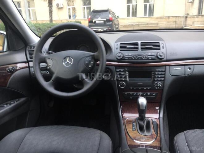 Mercedes E 220 2005, 245,600 km - 2.2 l - Bakı