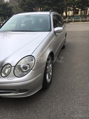 Mercedes E 220 2005, 245,600 km - 2.2 l - Bakı