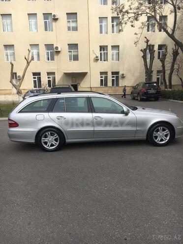 Mercedes E 220 2005, 245,600 km - 2.2 l - Bakı