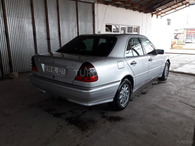 Mercedes C 220 1998, 440,000 km - 2.2 l - Sabirabad