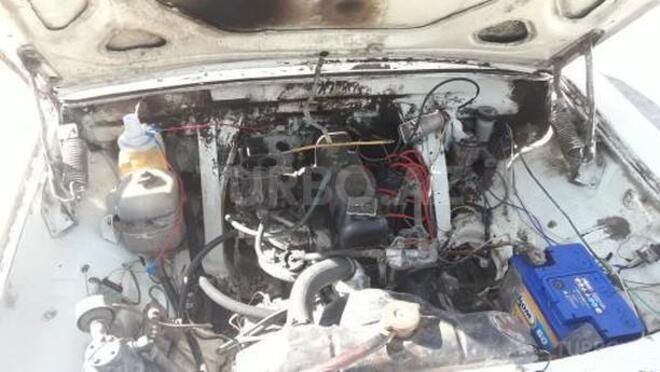 GAZ 24 1977, 323,400 km - 2.4 l - İsmayıllı