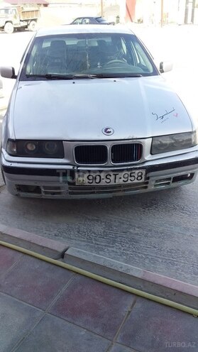 BMW 318 1991, 450,000 km - 1.8 l - Bakı