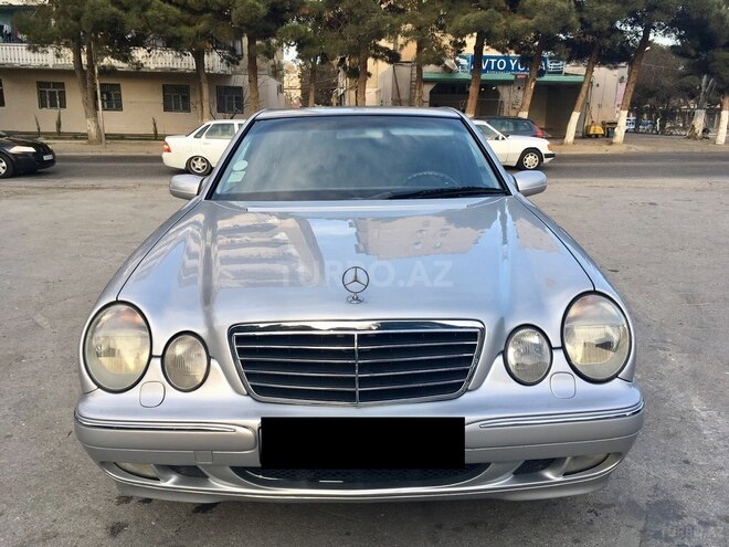 Mercedes E 240 2000, 221,000 km - 2.4 l - Bakı