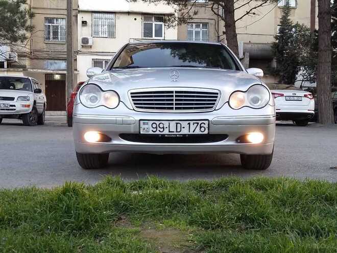 Mercedes C 200 2000, 282,000 km - 2.0 l - Bakı